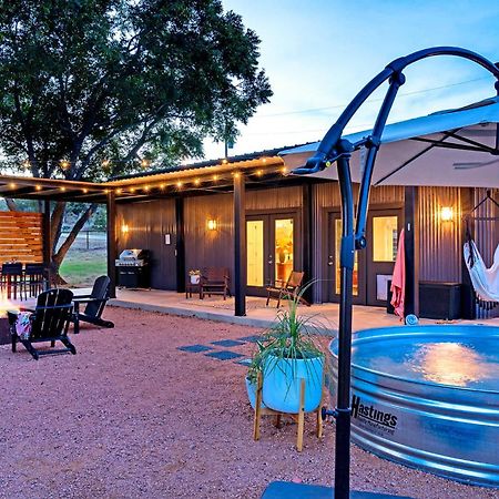 Container Haus Pet Friendly With Cowboy Pool Villa Fredericksburg Luaran gambar