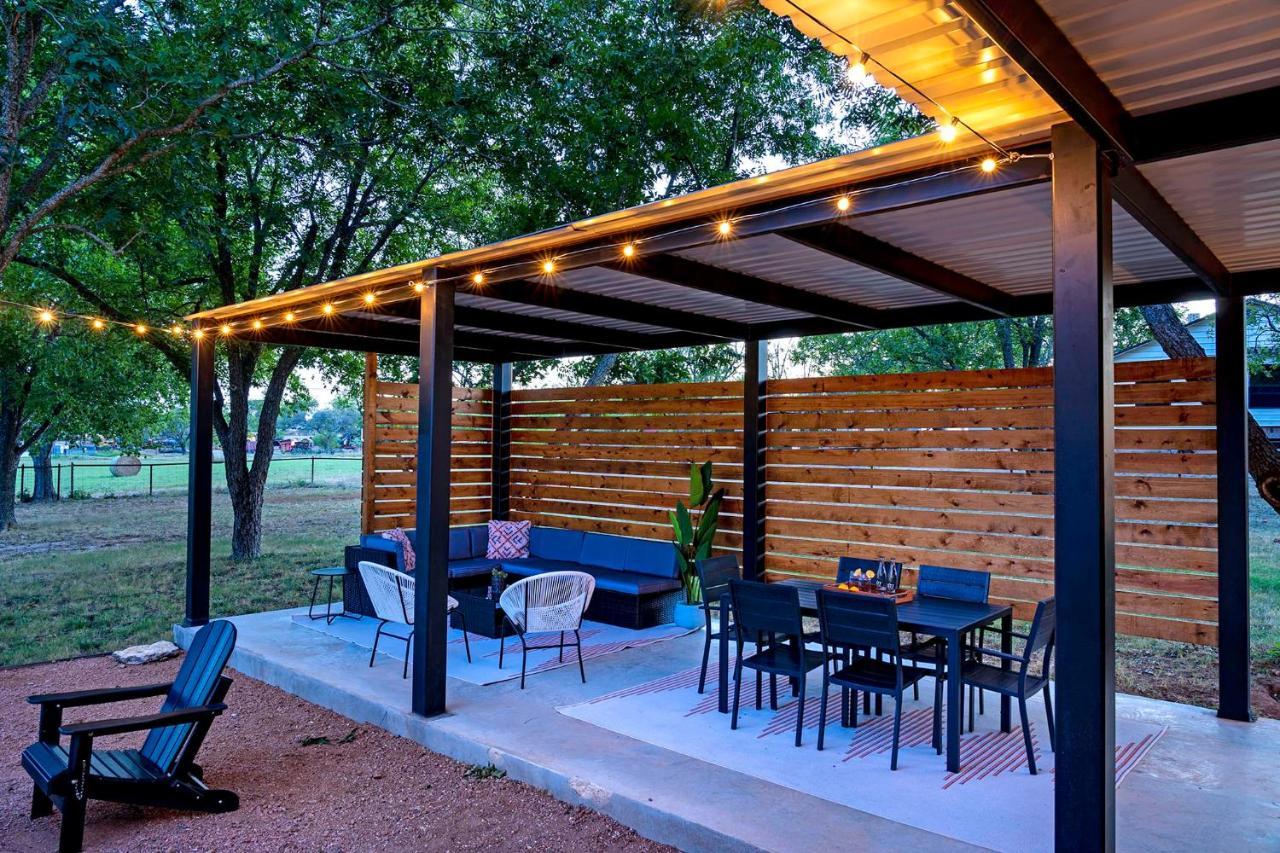Container Haus Pet Friendly With Cowboy Pool Villa Fredericksburg Luaran gambar