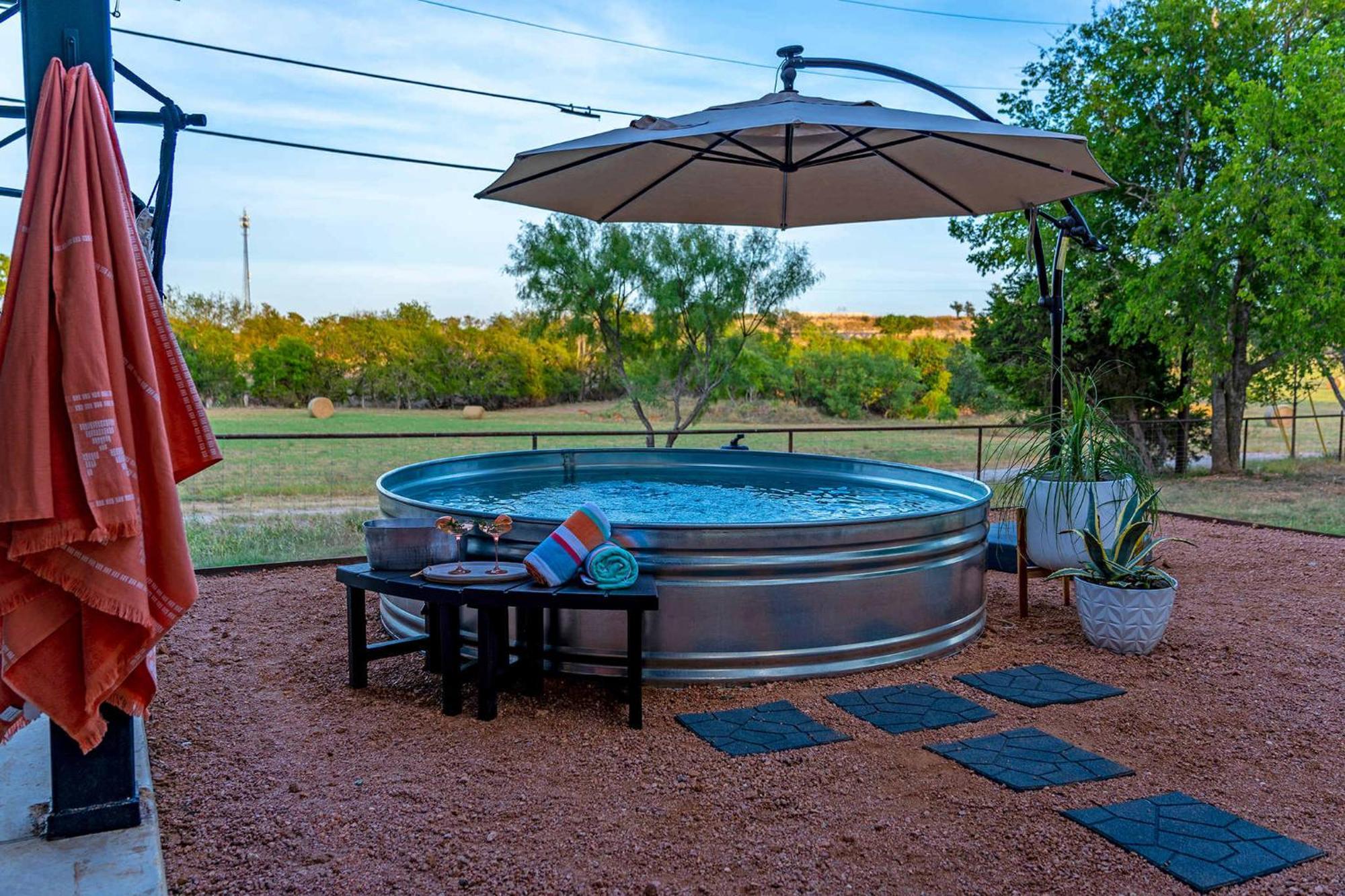 Container Haus Pet Friendly With Cowboy Pool Villa Fredericksburg Luaran gambar